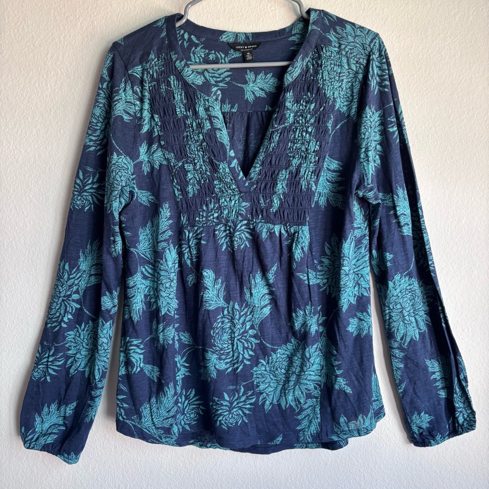 ✨Lucky Brand Long Sleeve Top✨